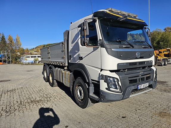 Volvo 540 FMX 6x4 tippbil med Alukasse 3 of 30