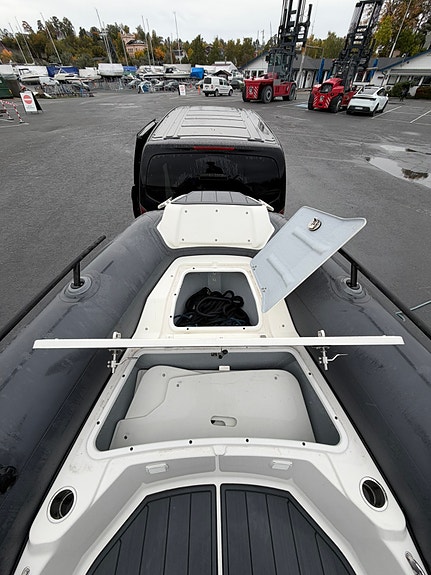 Fullspekket Grand 680, VMax 150hk - kjøleskap, oppgradert anlegg, solseng ++ 29 of 30