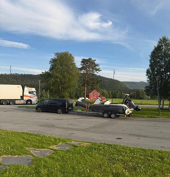 Fullspekket Grand 680, VMax 150hk - kjøleskap, oppgradert anlegg, solseng ++ 15 of 30