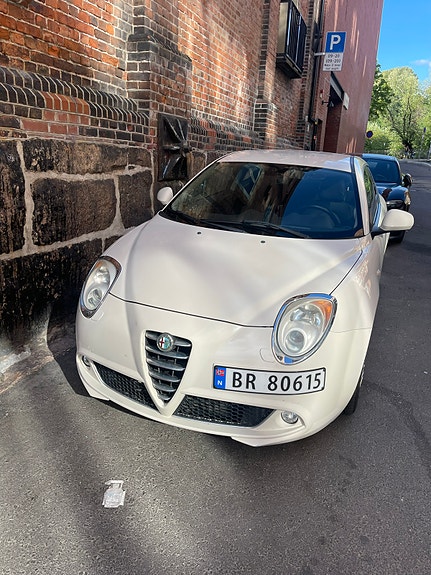 Alfa Romeo MiTo 3 of 22