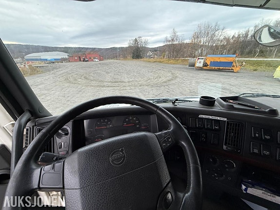 Volvo 6X4 VIN 27 of 30
