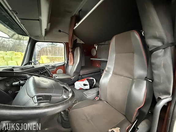 Volvo 6X4 VIN 26 of 30