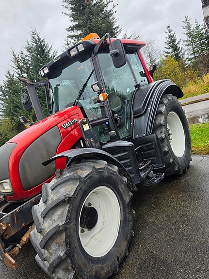 Valtra N92 3 of 8