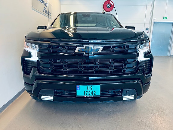 Chevrolet 2 of 30