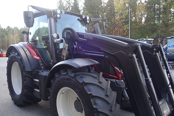 Valtra N175 Direct 2 of 11