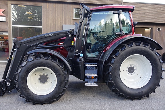 Valtra N175 Direct 5 of 11