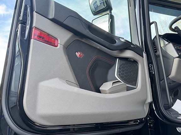 Scania 590S 6x2 - Leieklar 6 of 12
