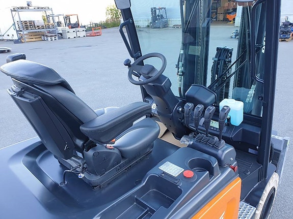 Doosan B35X-7P - 3,5 tonns el. truck - 4,38 m løftehøyde 17 of 24
