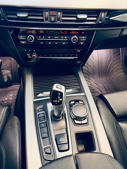 BMW X5 13 of 25