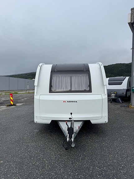 Adria Adora 573 PT 3 køyer 2 of 30