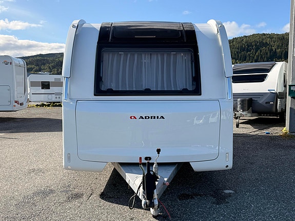 Adria Adora 572 UT Plus **SE PRIS** 2 of 30