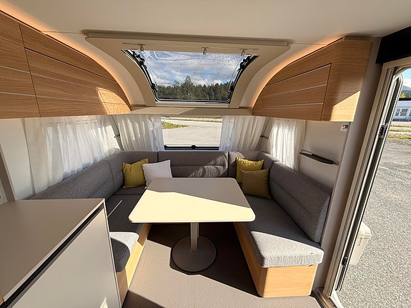 Adria Adora 593 UK Plus, 3 delt køyesenger, Alde **SE PRIS** 13 of 30