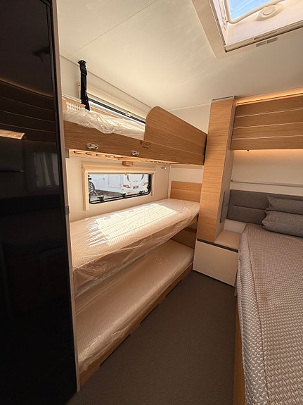 Adria Adora 593 UK Plus, 3 delt køyesenger, Alde **SE PRIS** 21 of 30