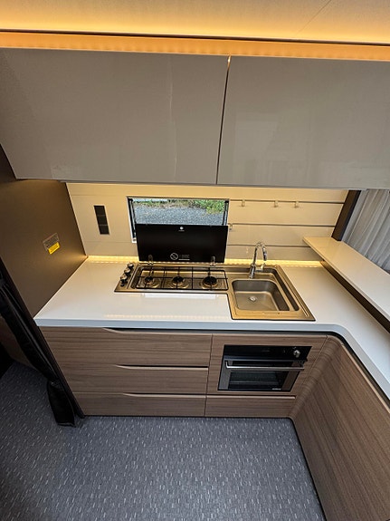 Adria Alpina 573 UP Alde 17 of 30