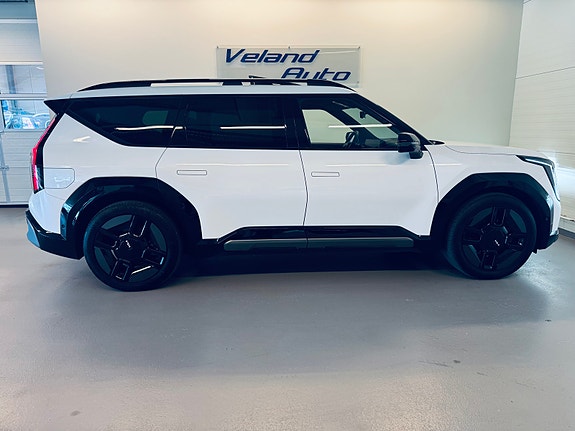 Kia EV9 6 of 30