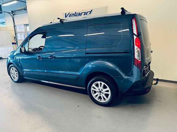 Ford Transit Connect 4 of 26
