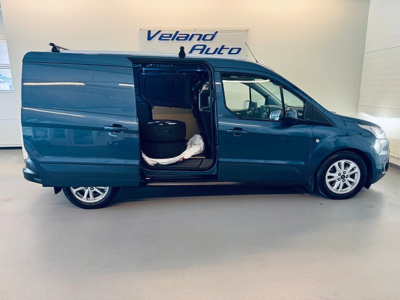 Ford Transit Connect 6 of 26