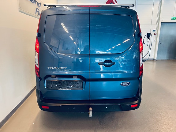 Ford Transit Connect 8 of 26