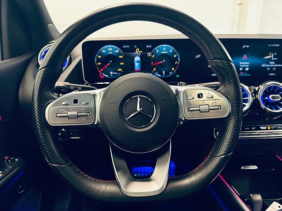 Mercedes-Benz 180 12 of 24