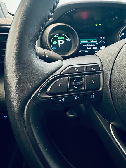 Toyota Yaris 18 of 25