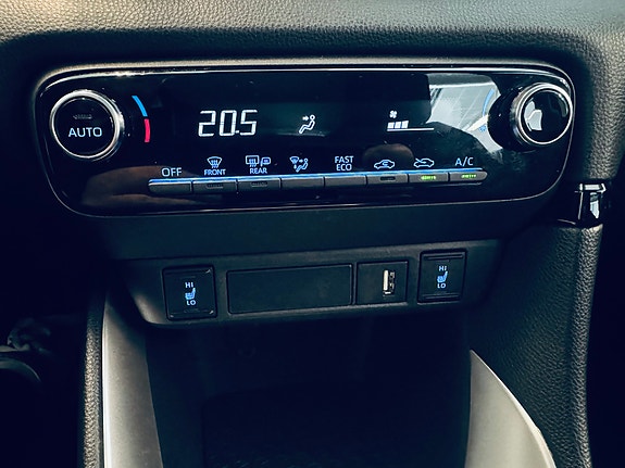 Toyota Yaris 14 of 25