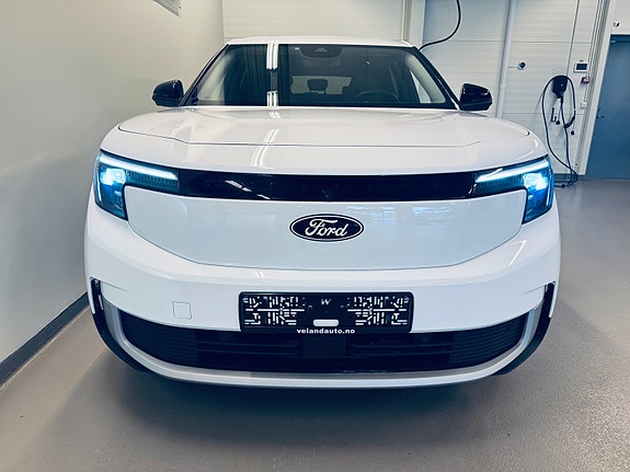 Ford Explorer 2 of 29