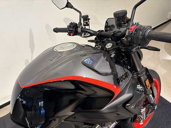 Ducati Monster V2 15 of 15