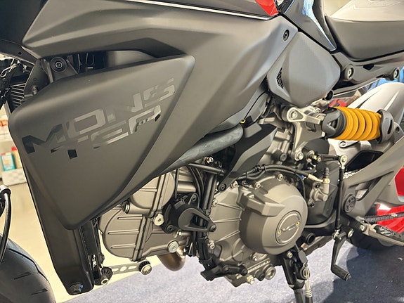 Ducati Monster V2 7 of 15