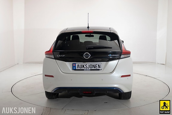 Nissan Leaf 5 of 30