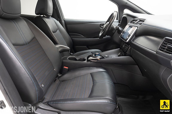 Nissan Leaf 15 of 30