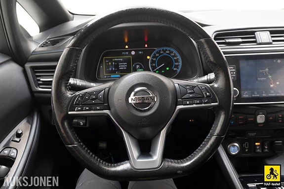 Nissan Leaf 22 of 30