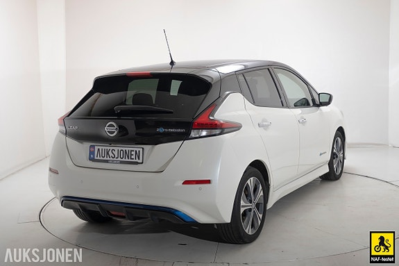 Nissan Leaf 4 of 30