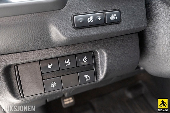 Nissan Leaf 10 of 30