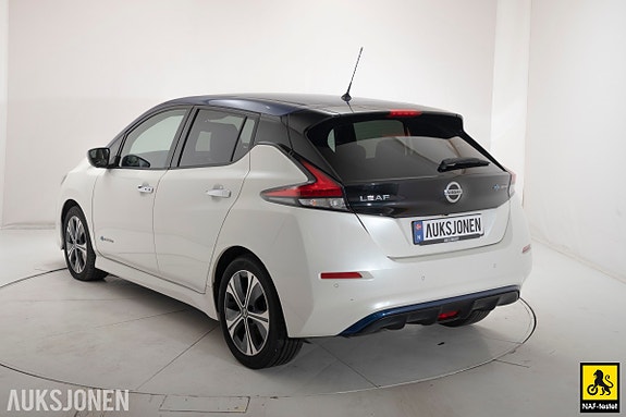 Nissan Leaf 6 of 30