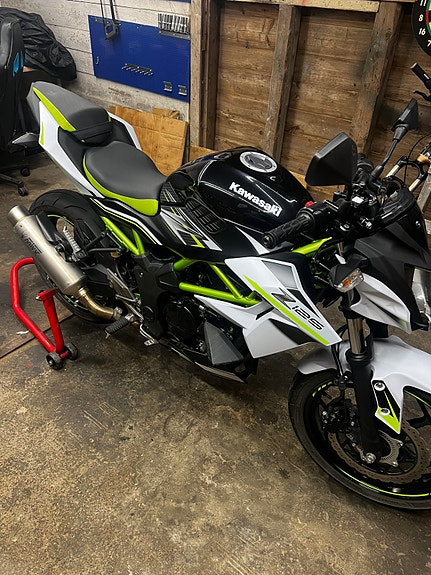 Kawasaki Z 125 3 of 30