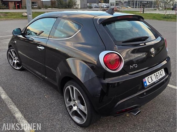 Alfa Romeo MiTo 3 of 12