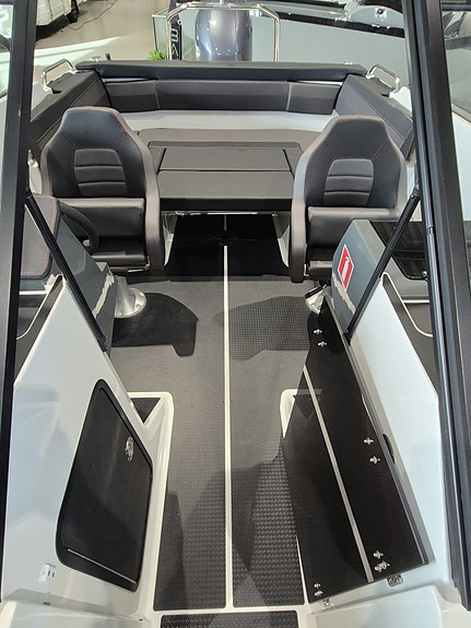 Nesten ny Yamarin Cross 62 BR m/ Yamaha 150hk (el. gir/gass). Kun kr 399.000! 17 of 21