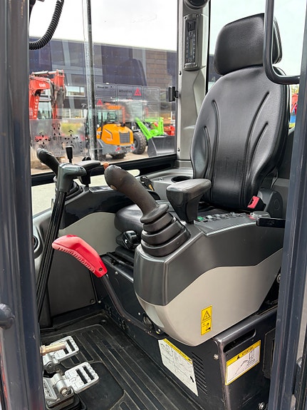 Atlas AC25U 10 of 18
