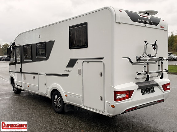Adria Sonic 700 SC Plus | Alde | Automat | 150 hk | Elektrisk senkeseng og hev/senk queenbed | Litium | Solcelle 6 of 30