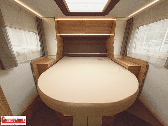 Adria Sonic 700 SC Plus | Alde | Automat | 150 hk | Elektrisk senkeseng og hev/senk queenbed | Litium | Solcelle 30 of 30
