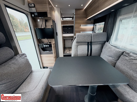 Adria Sonic 700 SC Plus | Alde | Automat | 150 hk | Elektrisk senkeseng og hev/senk queenbed | Litium | Solcelle 20 of 30