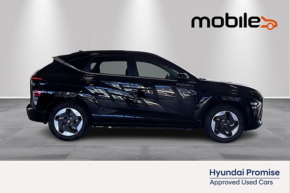 Hyundai Kona 2 of 30