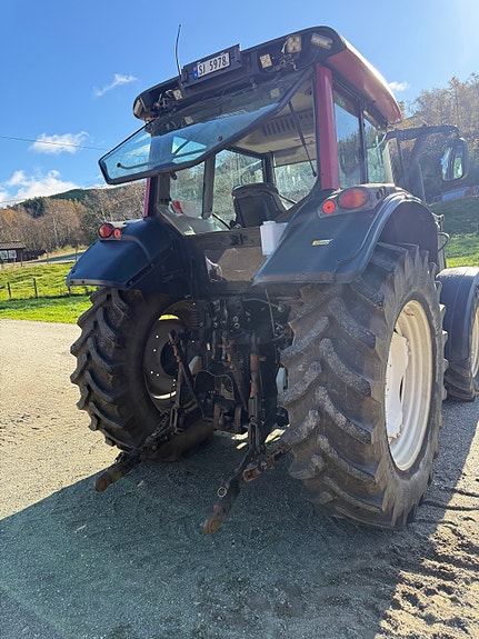 Valtra N111 6 of 13