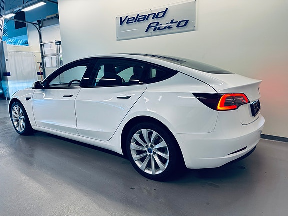 Tesla Model 3 4 of 25