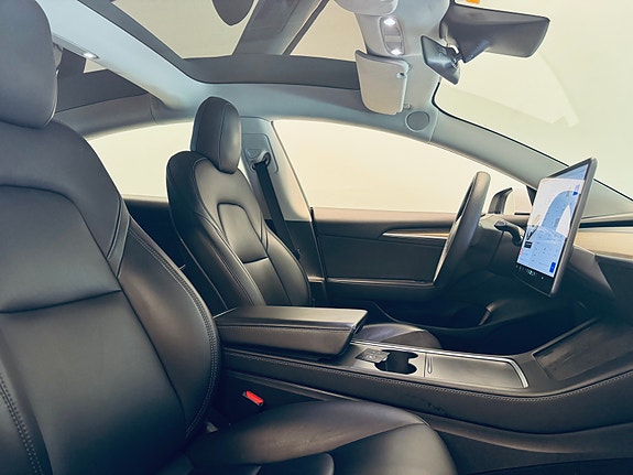 Tesla Model 3 9 of 25