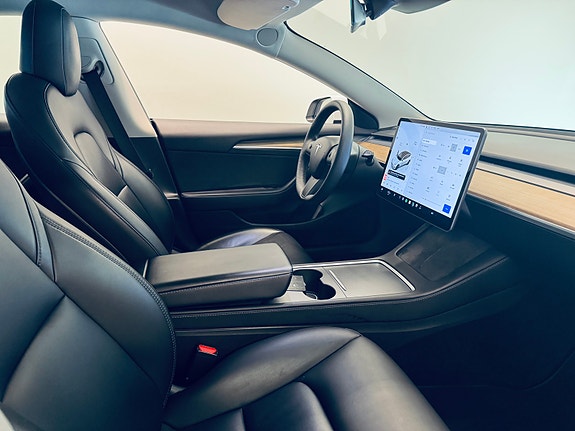 Tesla Model 3 10 of 25