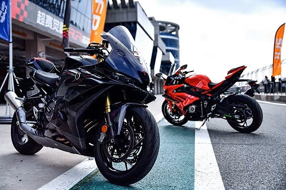 VOGE RR660S ** VERDENS NYHET/RESERVER NÅ ** 3 of 16