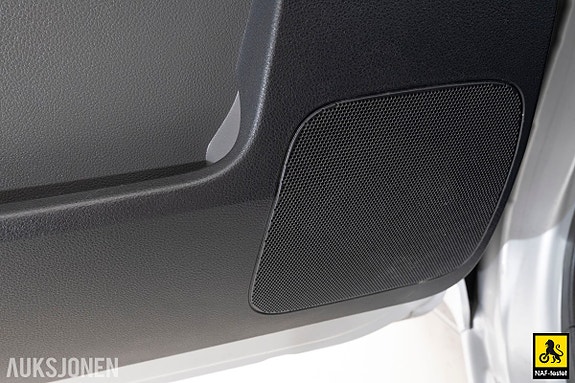 Nissan e-NV200 9 of 30