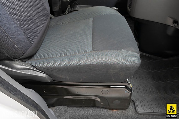 Nissan e-NV200 16 of 30