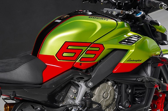 Ducati Streetfighter V4S Lamborghini STO nr.051/630 14 of 30
